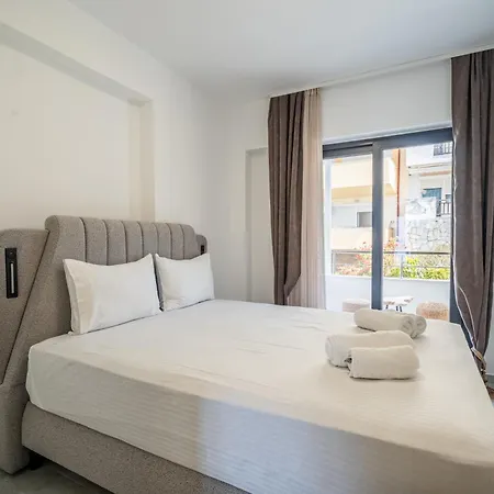 Sithoniars Wave & Wind Luxury With Infinity Sea View * נאוס מרמרס