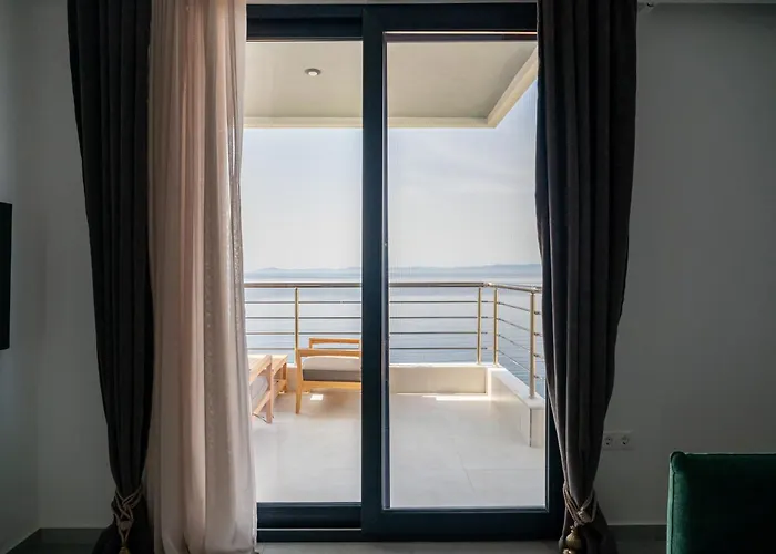 Sithoniars Wave & Wind Luxury With Infinity Sea View 公寓 新马尔马拉斯