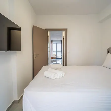 Sithoniars Wave & Wind Luxury With Infinity Sea View 公寓